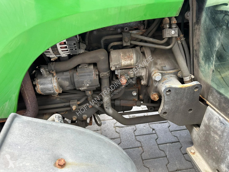 Lantbrukstraktor John Deere 3720