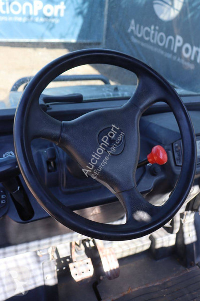 Aperos accionados para trabajo del suelo Kubota...
