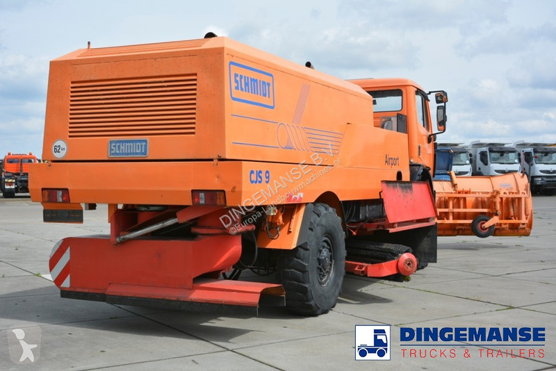 Aangedreven grondwerktuigen SK 2031 4x4x4...