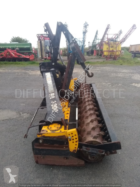 Agram HERSE ROTATIVE RA 3000 Power harrow