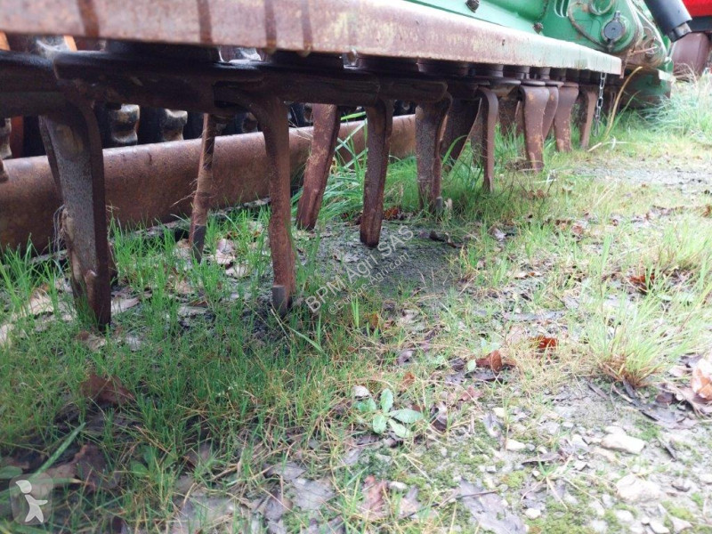 Ferramentas do solo animados Amazone