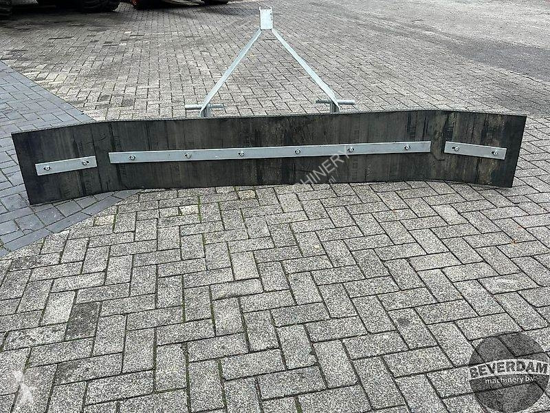 Bevægelige jordbearbejdningsredskaber  rubberen...