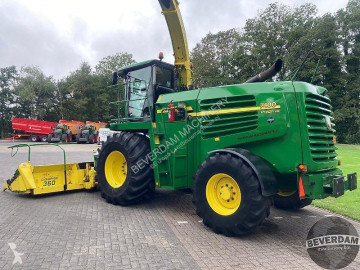 Aangedreven grondwerktuigen John Deere 7400 Pro Drive