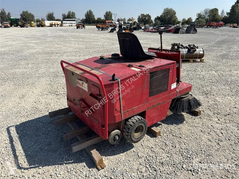 Aangedreven grondwerktuigen  R850 D/1 Floor...