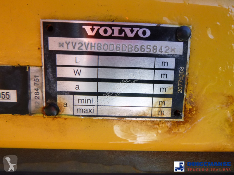 Aperos accionados para trabajo del suelo Volvo...