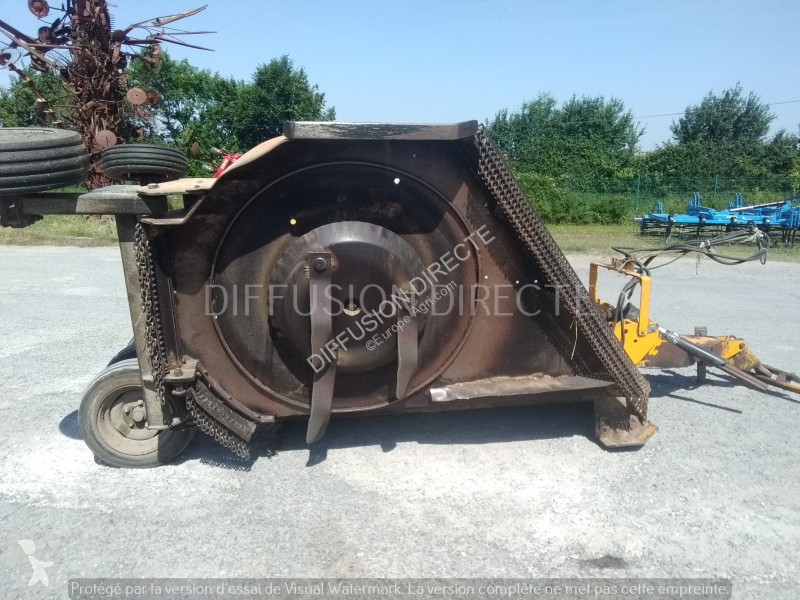 أدوات تربة متحركة Bomford BROYEUR A AXE...