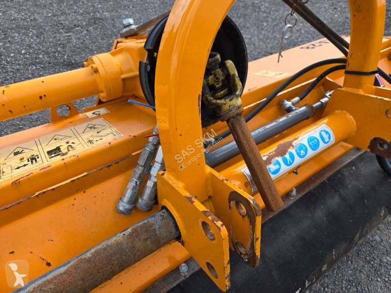 Aangedreven grondwerktuigen Ferri  MT160