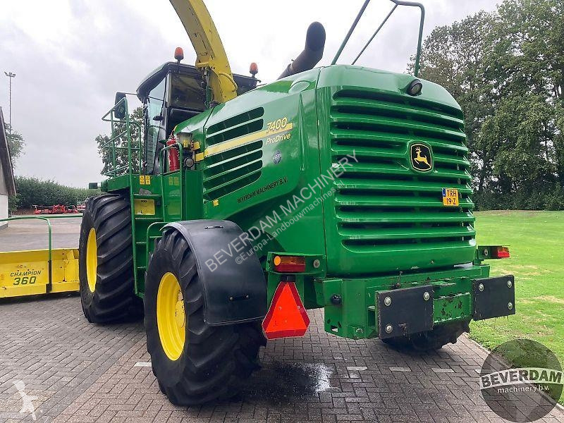 Aangedreven grondwerktuigen John Deere 7400 Pro...
