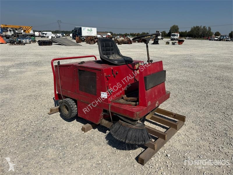 Aangedreven grondwerktuigen  R850 D/1 Floor...