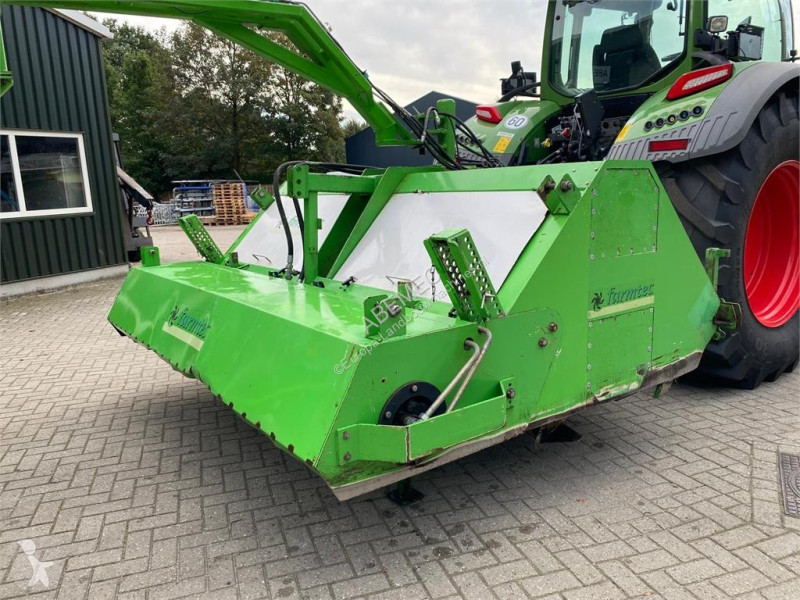 أدوات تربة متحركة  Farmtec Agri 300 Spitmachine...