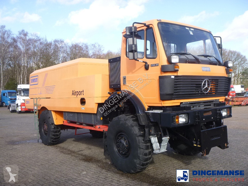 Aangedreven grondwerktuigen  SK 2031 4x4x4...