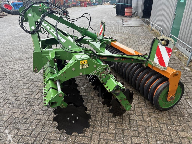 Aangedreven grondwerktuigen Amazone catros+ 3003