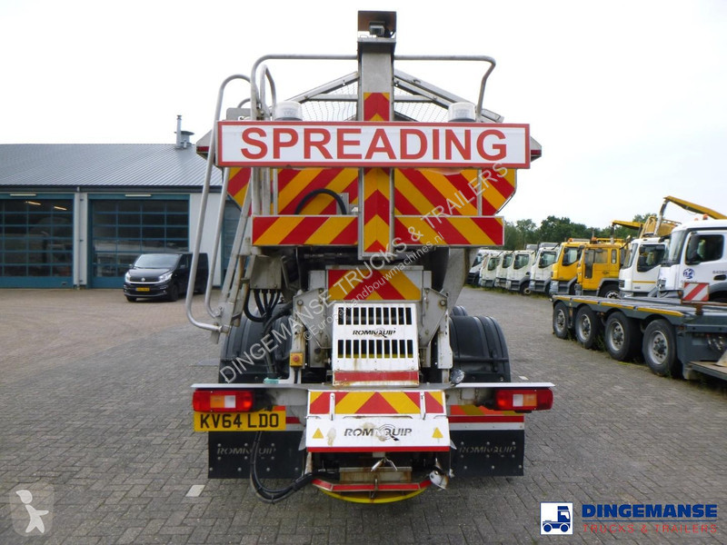 شاحنة Volvo FE 330 6x4 RHD gritter / salt spreader