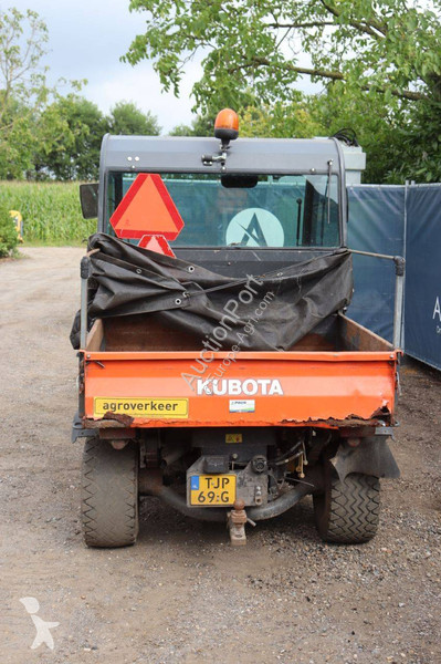 Aperos accionados para trabajo del suelo Kubota...