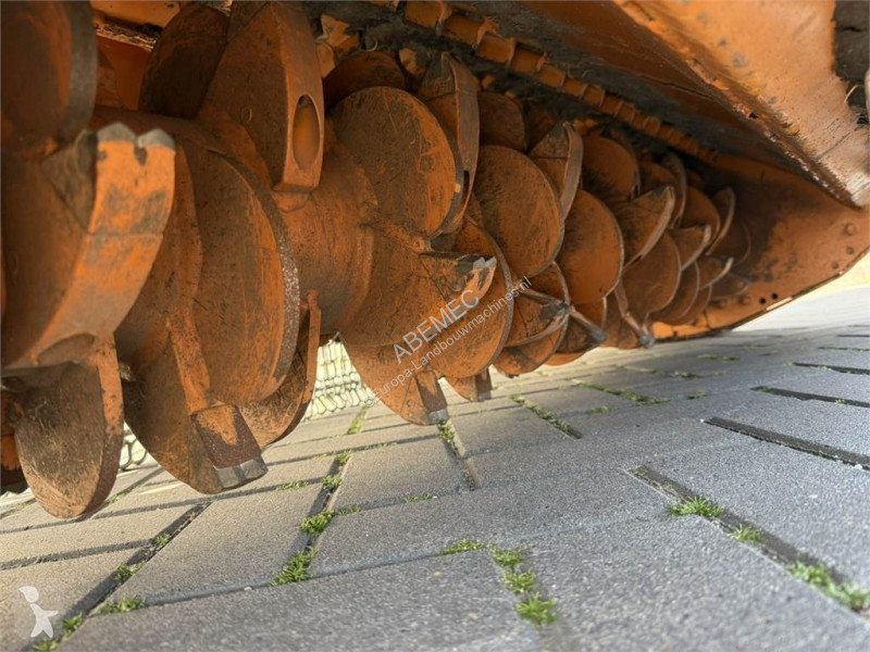 Aperos accionados para trabajo del suelo  KX...