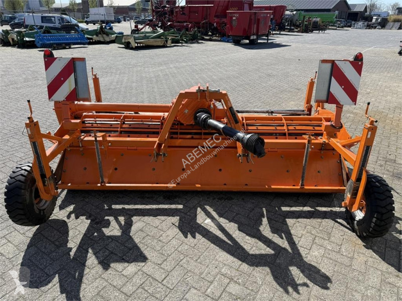 Struik 4RF 310 F Frontfrees Power harrow