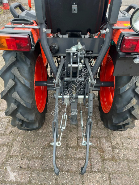 Outils du sol animés Kubota B 2241