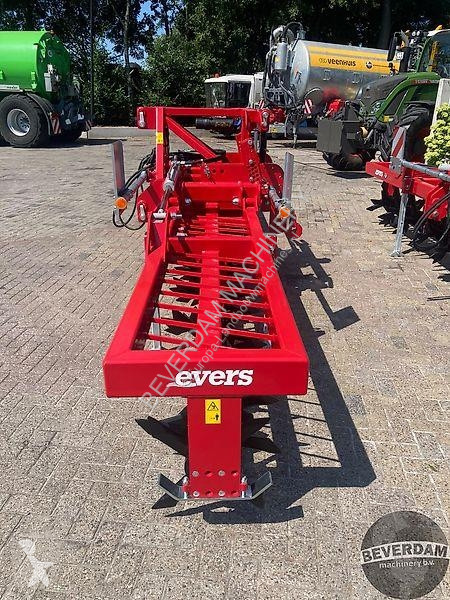 Evers PINTO 600 grasland beluchter Power harrow