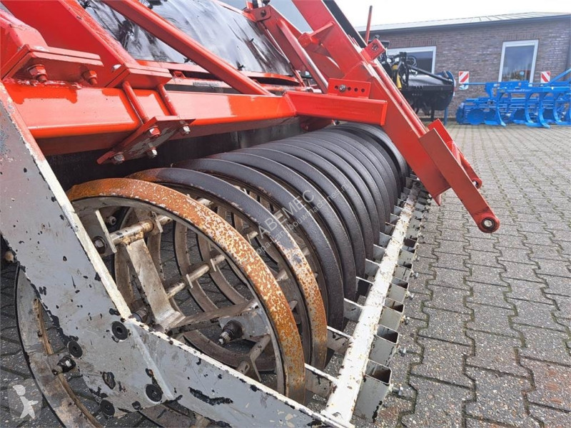 Bevægelige jordbearbejdningsredskaber  Spitmachine