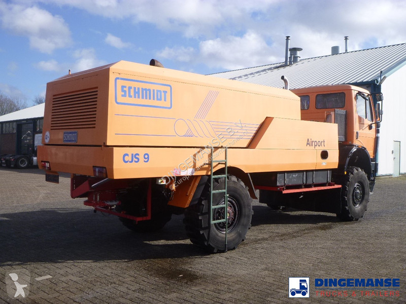 Aangedreven grondwerktuigen  SK 2031 4x4x4...