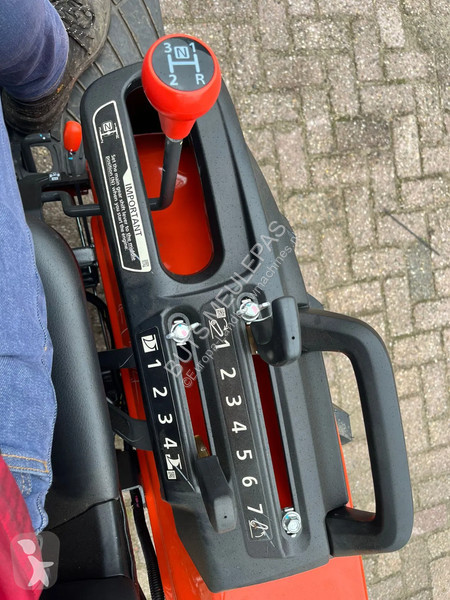 Outils du sol animés Kubota B 2241