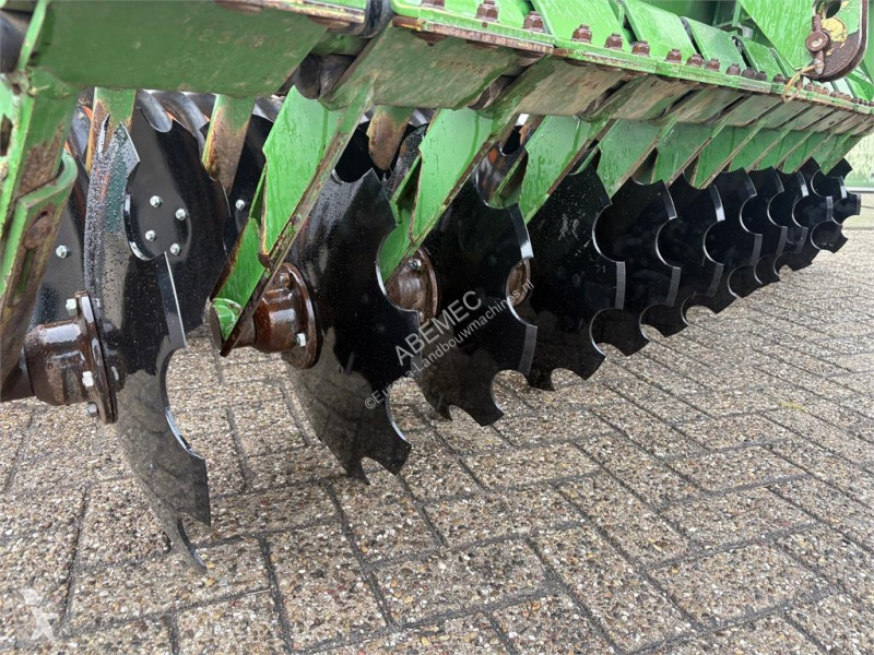 Aangedreven grondwerktuigen Amazone catros+ 3003