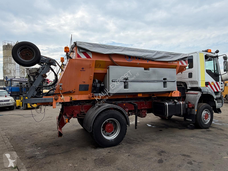 آلة لصيانة الطرق Iveco Eurotrakker AD190T31W -...