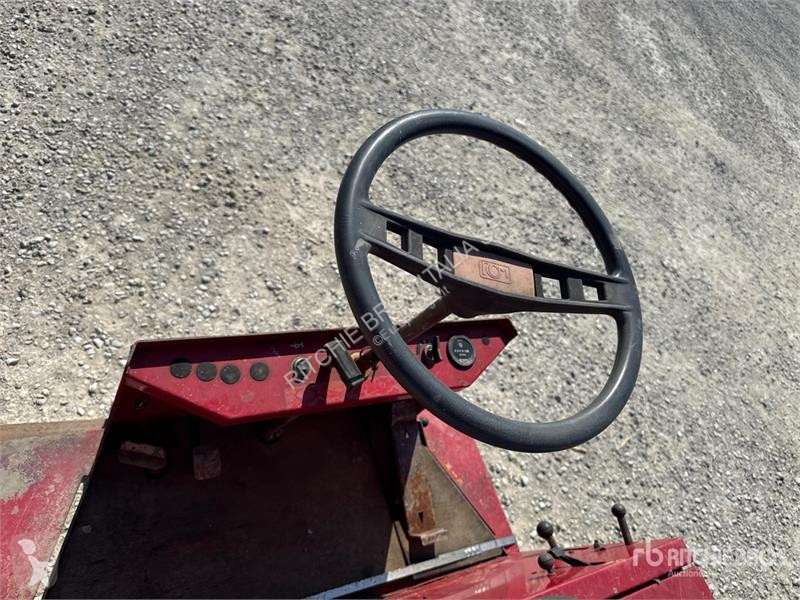 Aangedreven grondwerktuigen  R850 D/1 Floor...