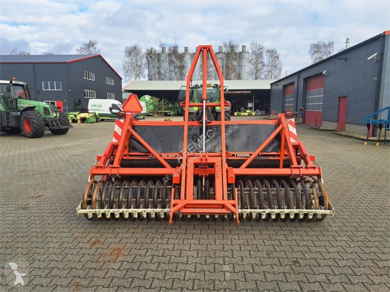 Bevægelige jordbearbejdningsredskaber  Spitmachine
