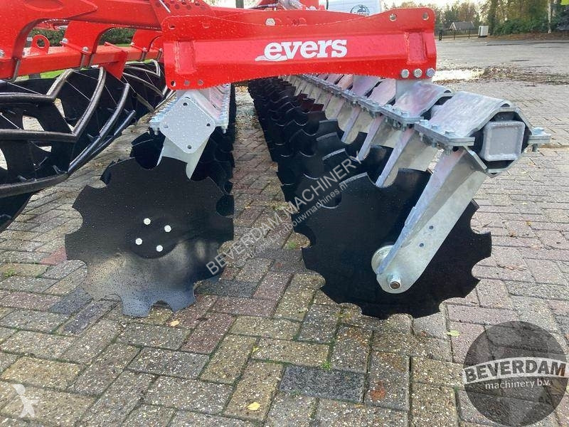 Aangedreven grondwerktuigen Evers Skyros 44-616