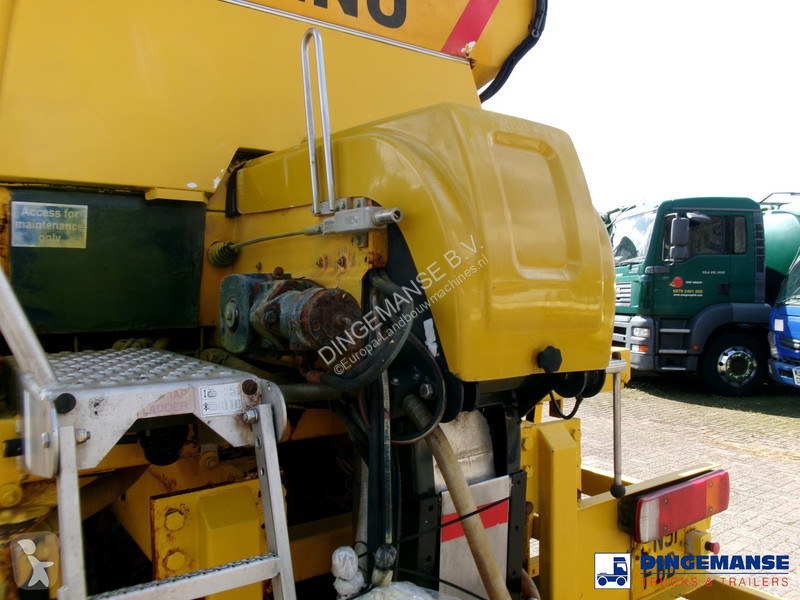 Aangedreven grondwerktuigen  P114-340 CB 6X6...