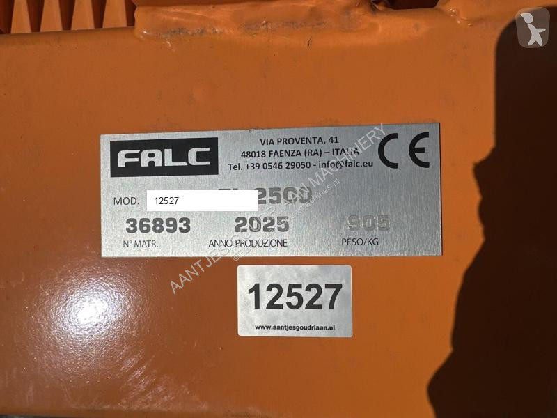 Aangedreven grondwerktuigen Falc EL 2500