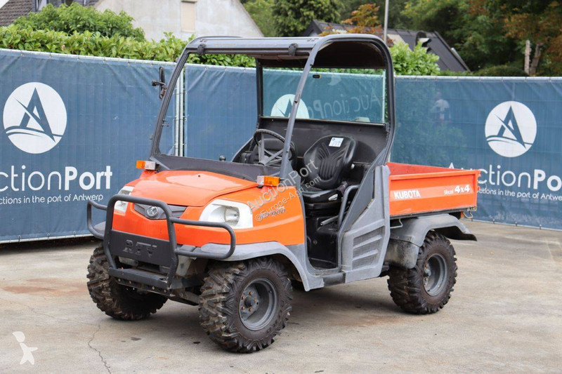 Outils du sol animés Kubota RTV900