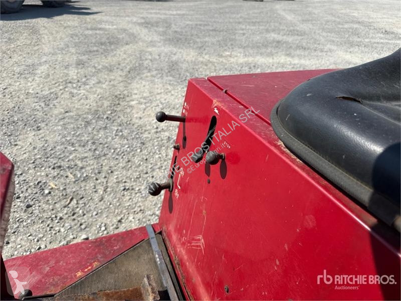 Aangedreven grondwerktuigen  R850 D/1 Floor...