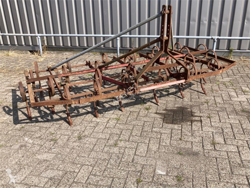 Outils du sol non animés triltandcultivator