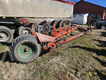 Kverneland Plough