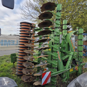 Déchaumeur Amazone