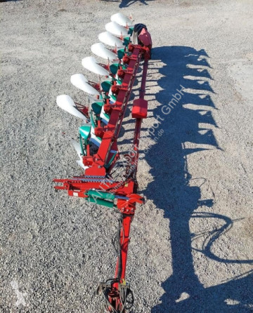 Kverneland Plough