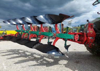 Kverneland Plough