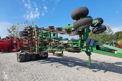 Déchaumeur Amazone