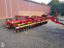 Sert tırmık Väderstad CR500