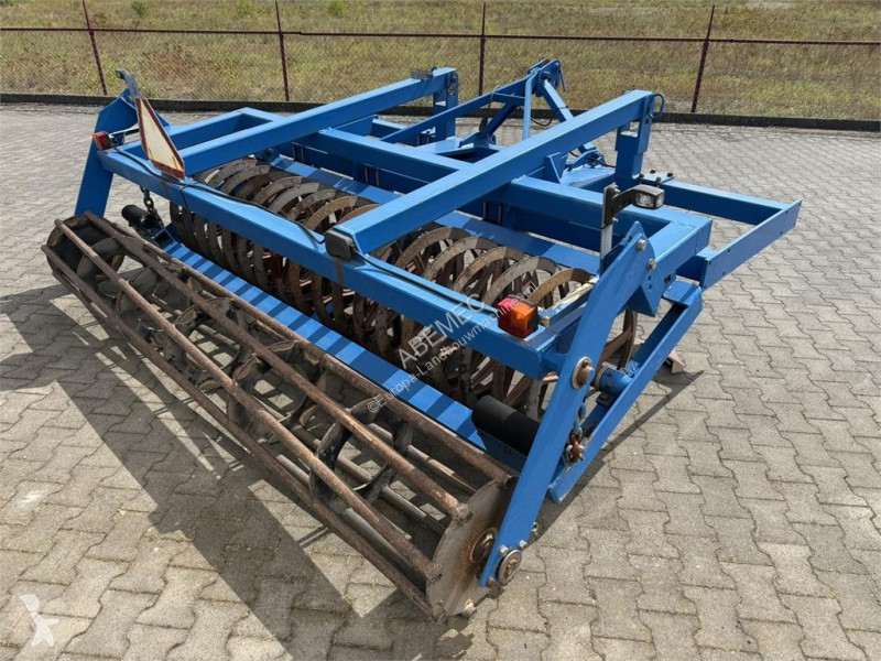 Icke rörliga markverktyg  Cultivator met pakkerrol