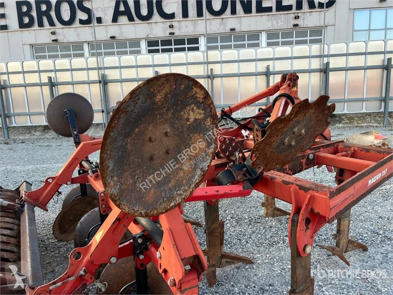 Outils du sol non animés  Mainardi Magico MD...