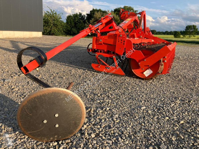 Outils du sol non animés Kuhn  CD400