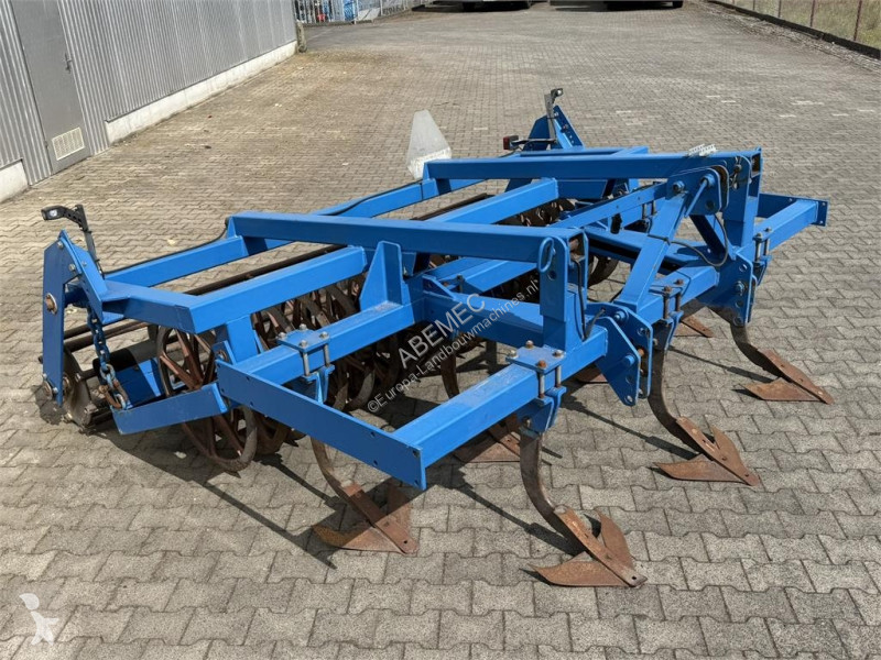 Icke rörliga markverktyg  Cultivator met pakkerrol