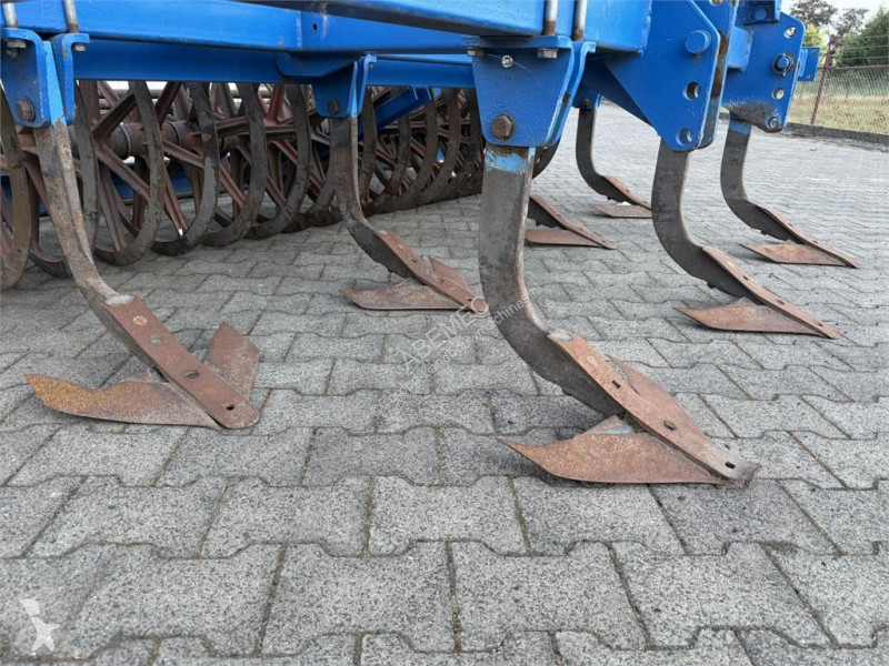 Icke rörliga markverktyg  Cultivator met pakkerrol