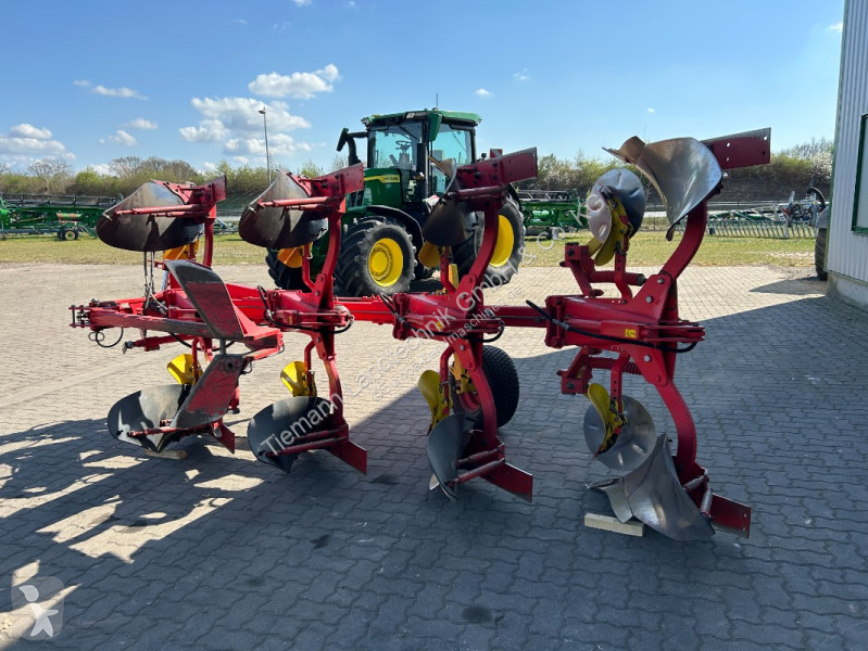 Outils du sol non animés Pöttinger  Servo 35