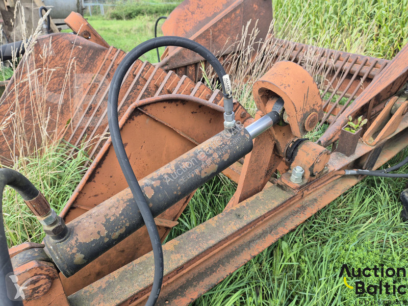 Non-power harrow