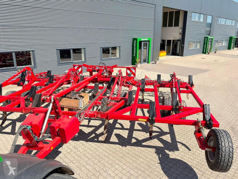 Outils du sol non animés Horsch  TERRANO FG 8
