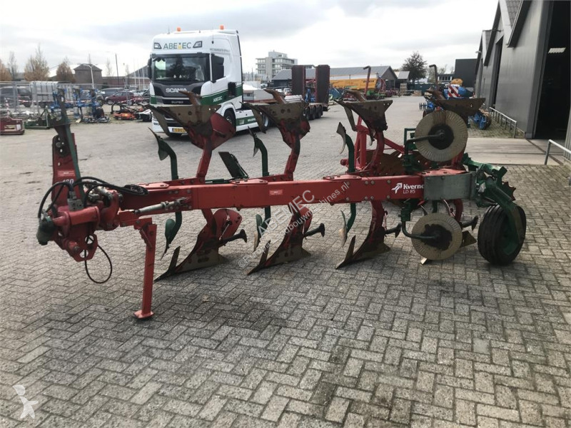 Kverneland LD85 4-schaar met vorenpakker...